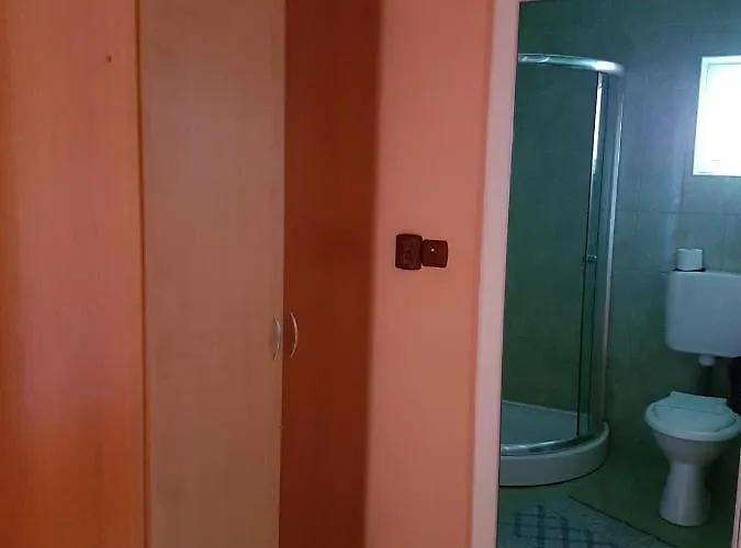 Razvan Πανσιόν 3*