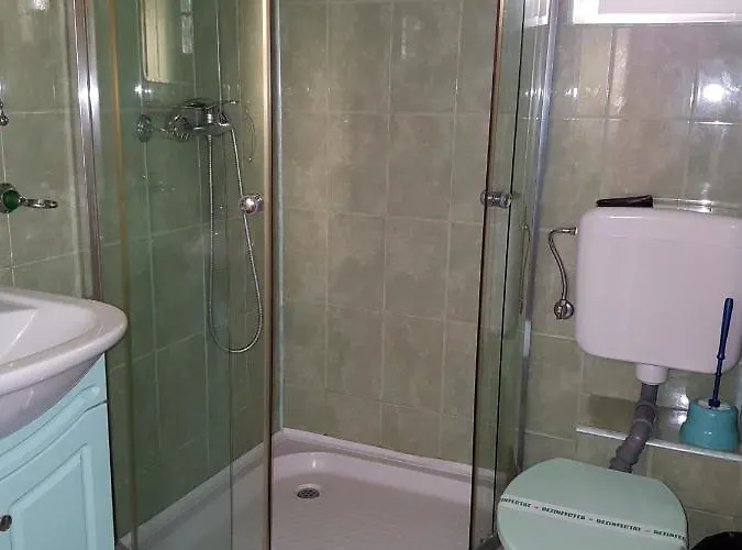 Razvan Πανσιόν Costinești