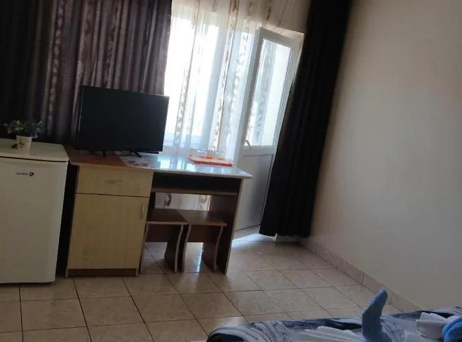 Razvan Πανσιόν